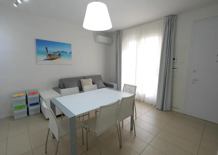 Daire Wave Village Piano Terra Piazza Trieste